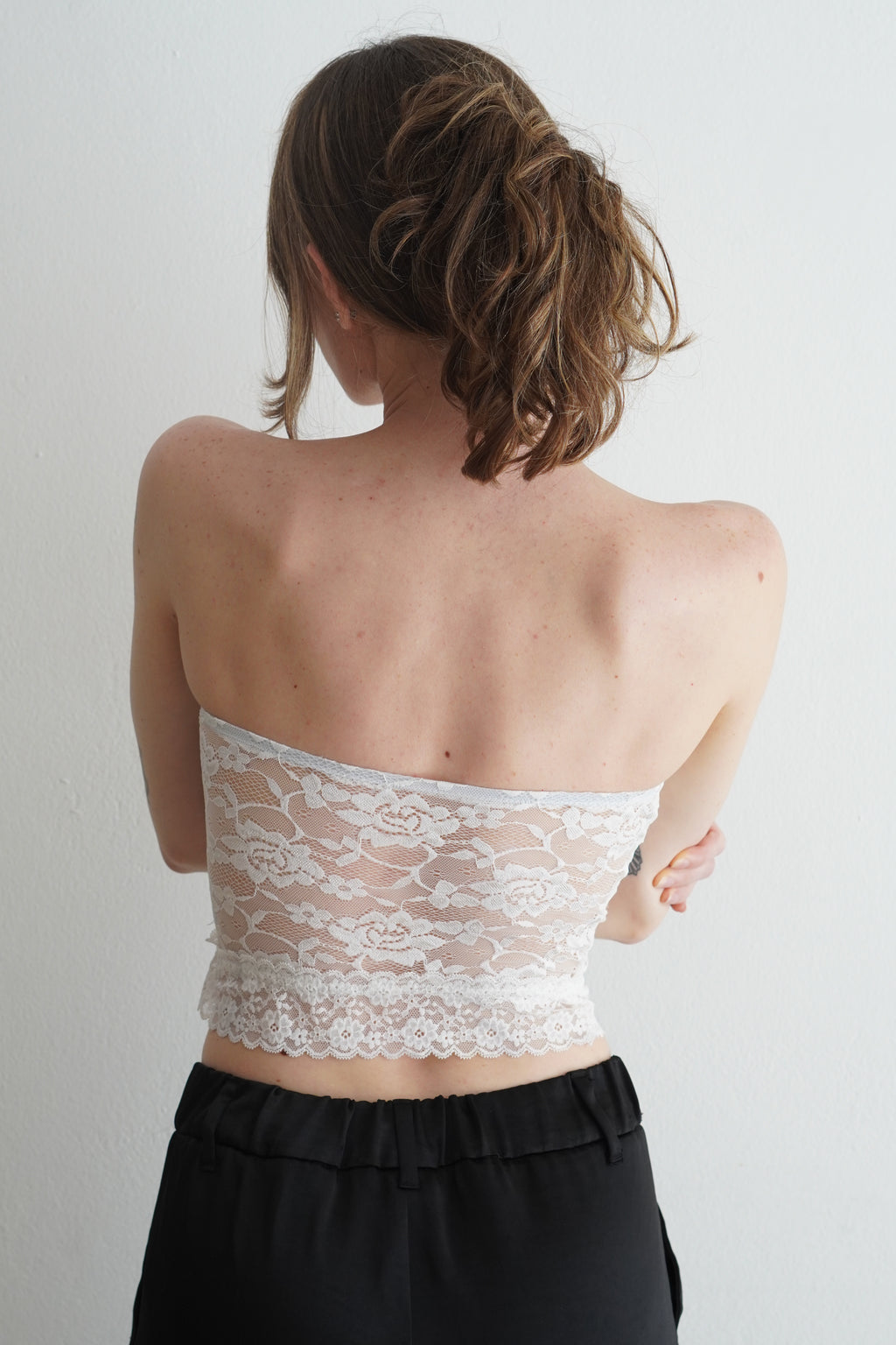 Top Strapless de Encaje Floral