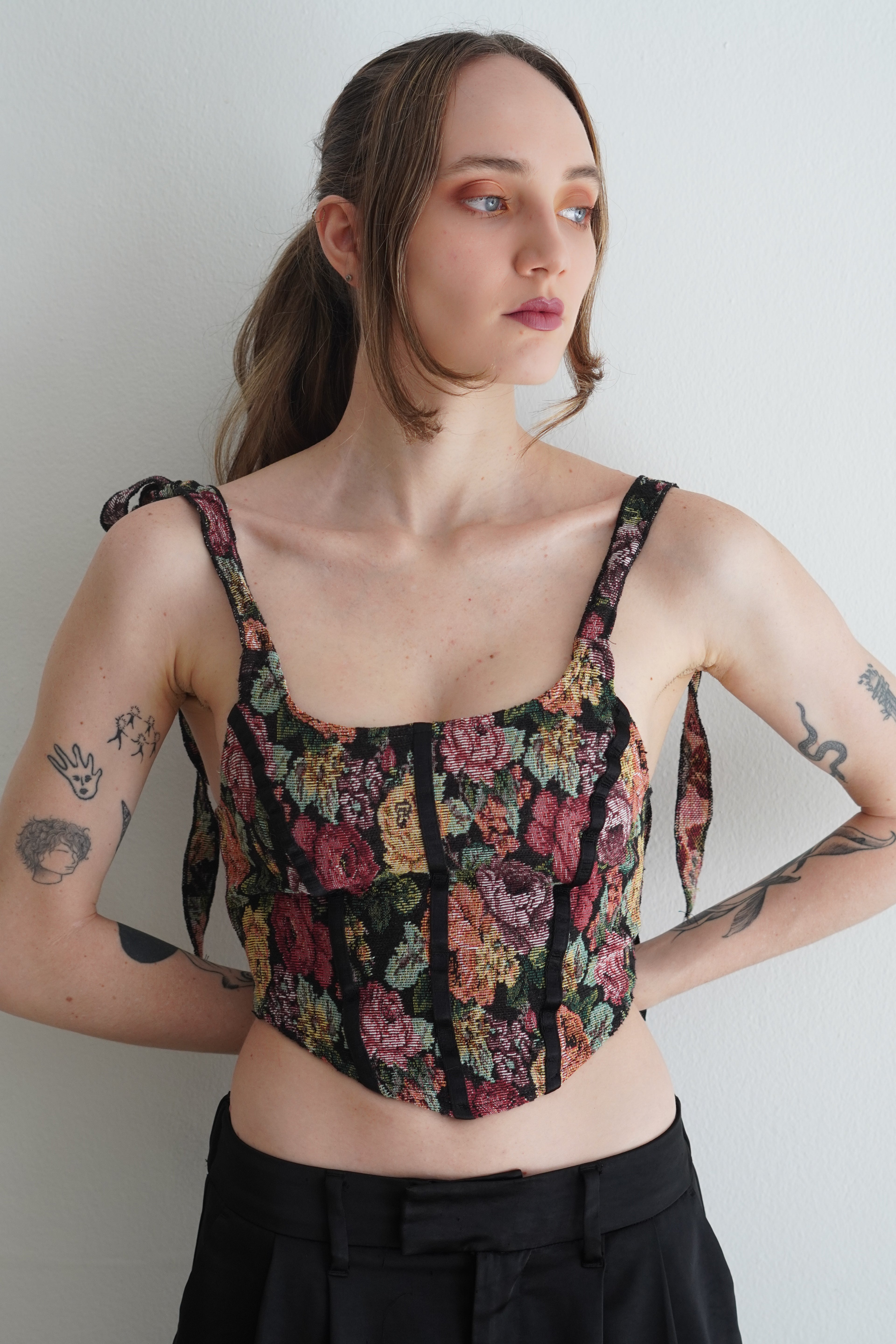 Corset Floral Vintage Tipo Tapestry
