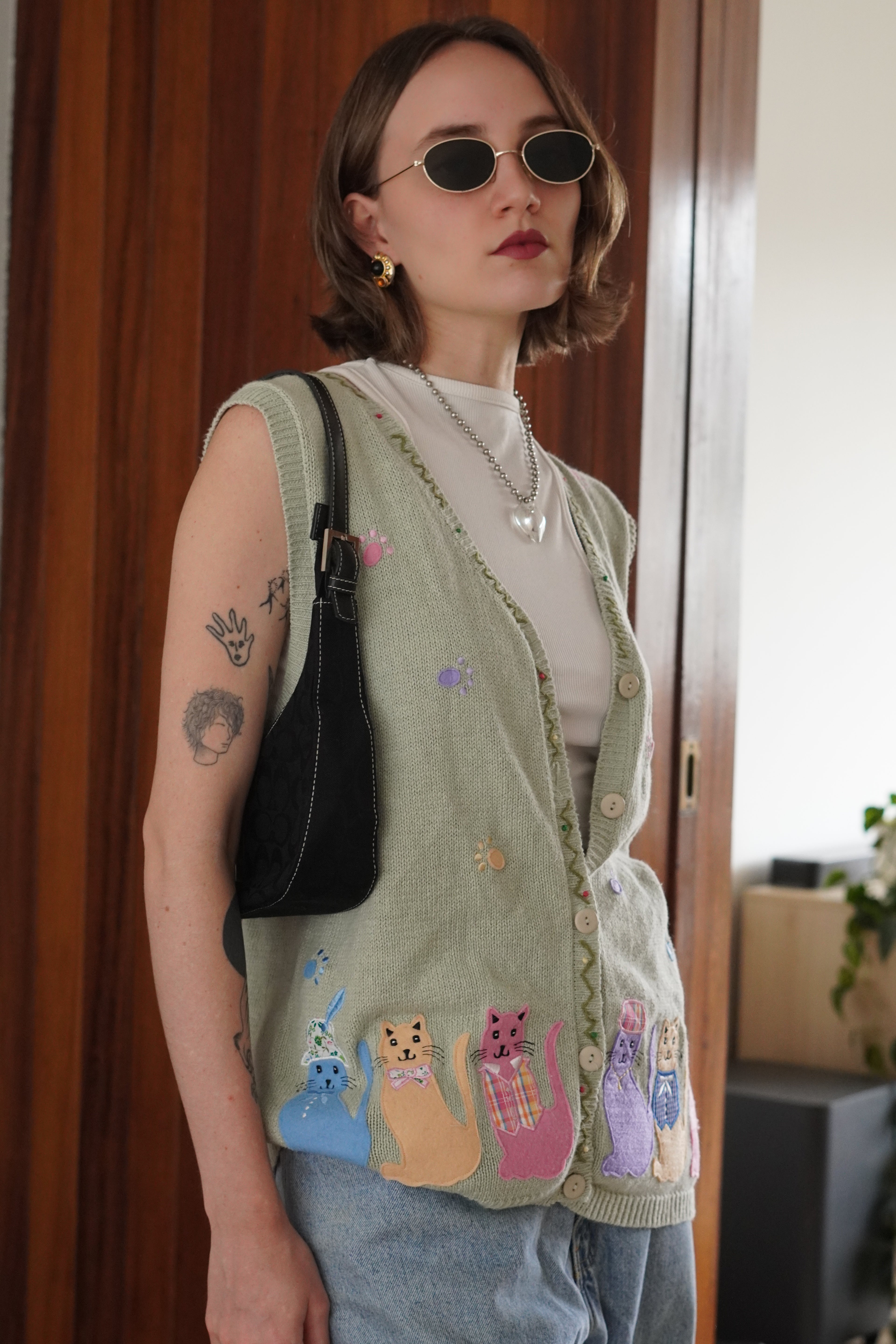 Chaleco Tejido Vintage con Gatos Bordados