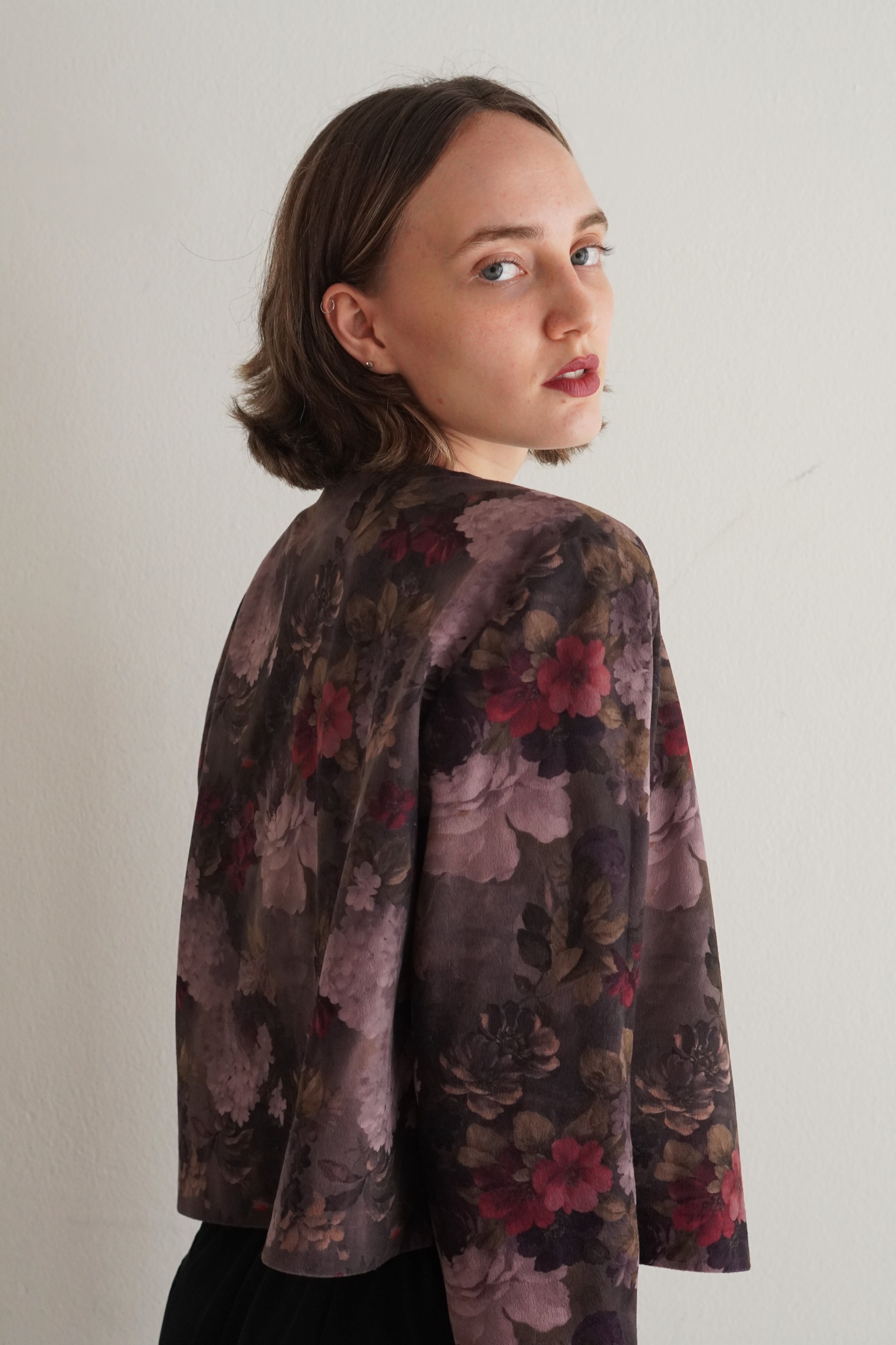 Blazer Corto Estampado Romántico