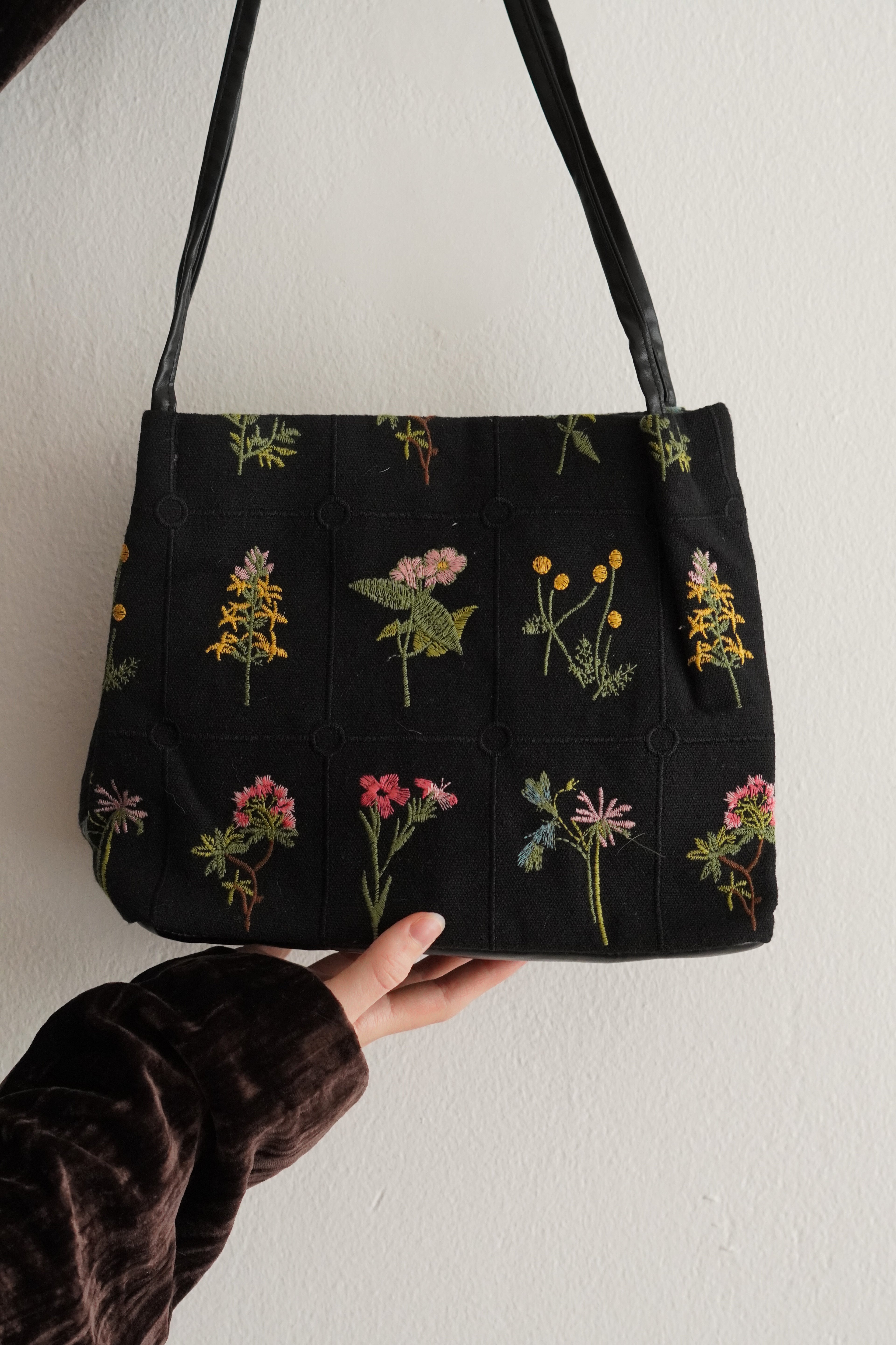 Cartera Vintage Bordada Floral