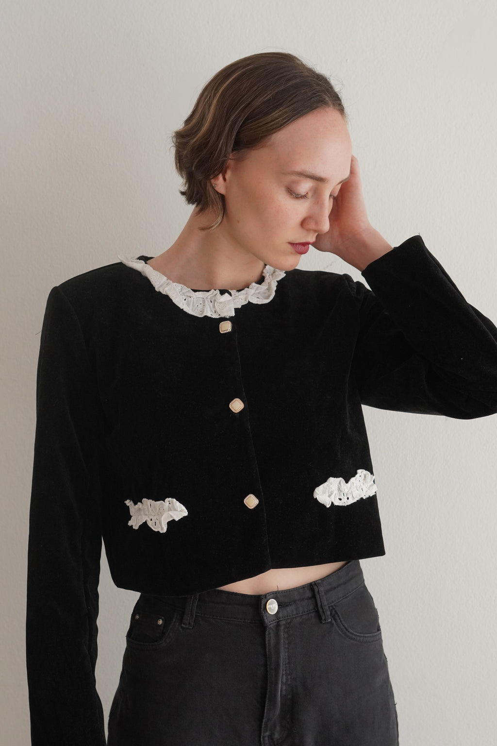 Jacket Vintage De Terciopelo Con Encaje Blanco