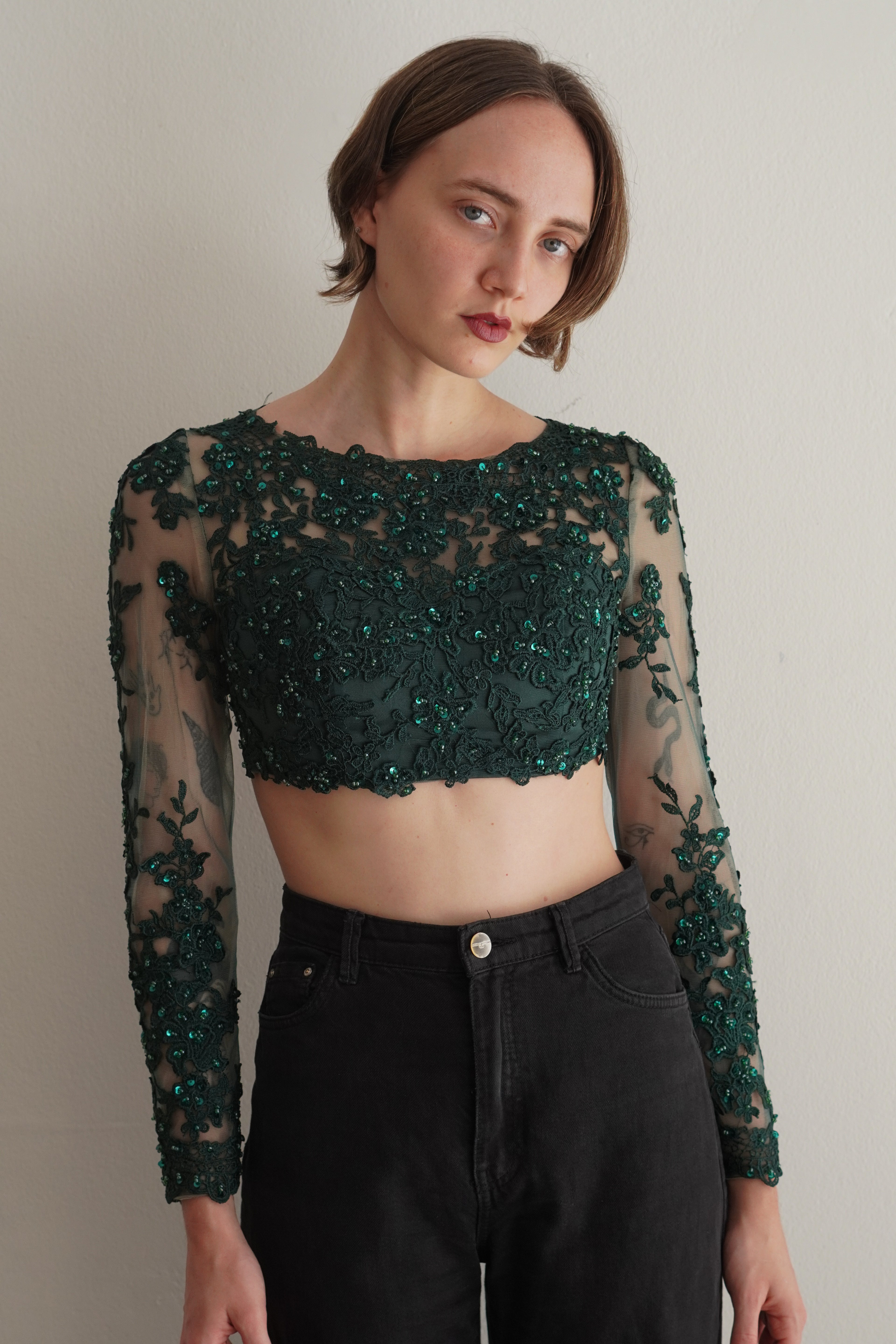Top De Encaje Verde Con Lentejuelas