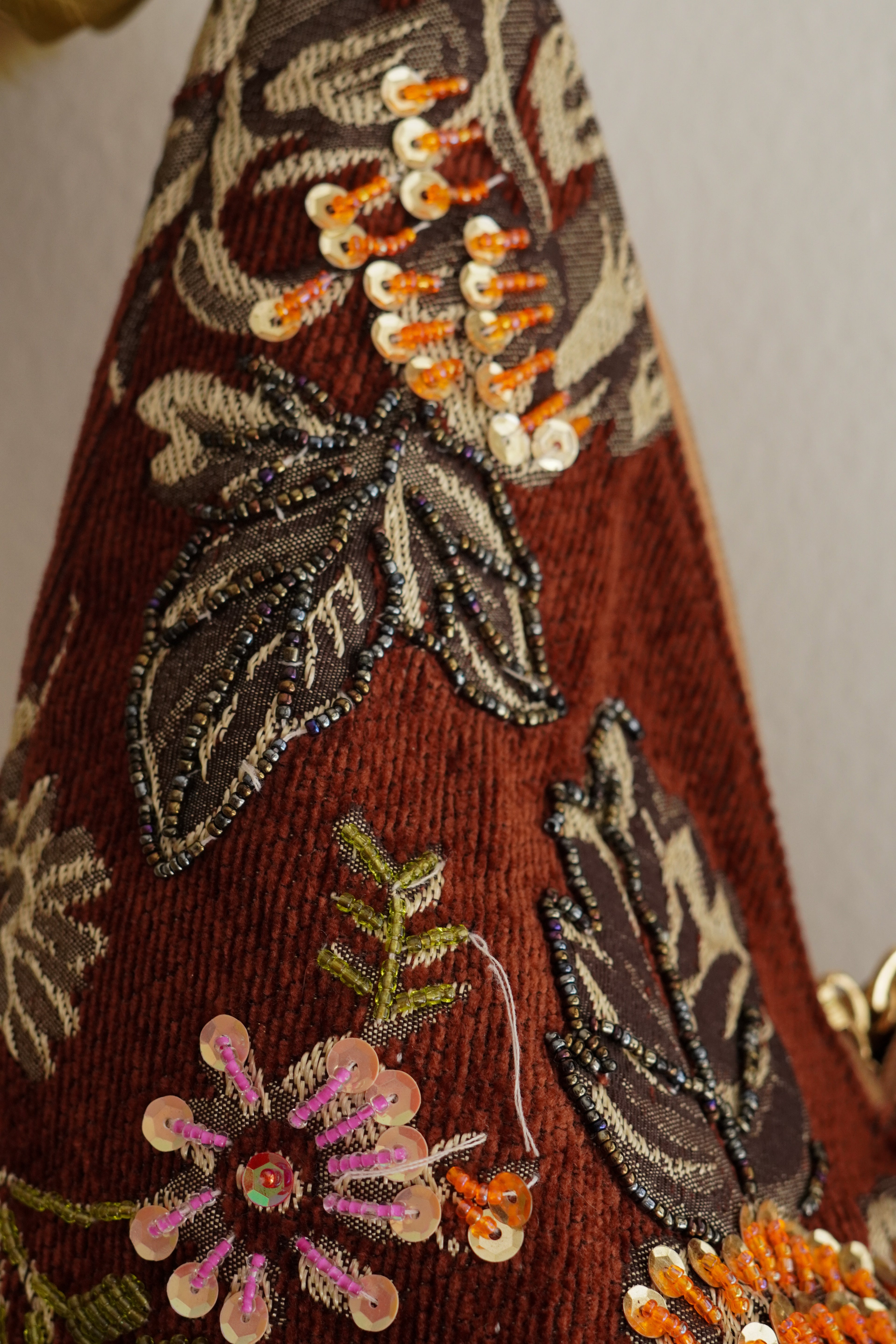 Cartera Boho Bordada con Lentejuelas