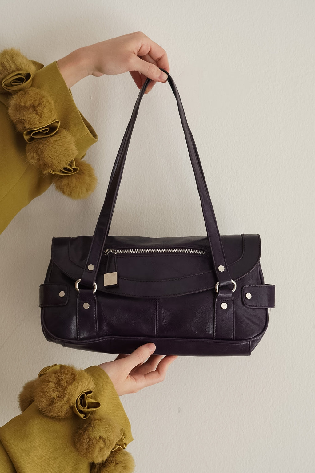 Cartera Morada Detalles Plateados