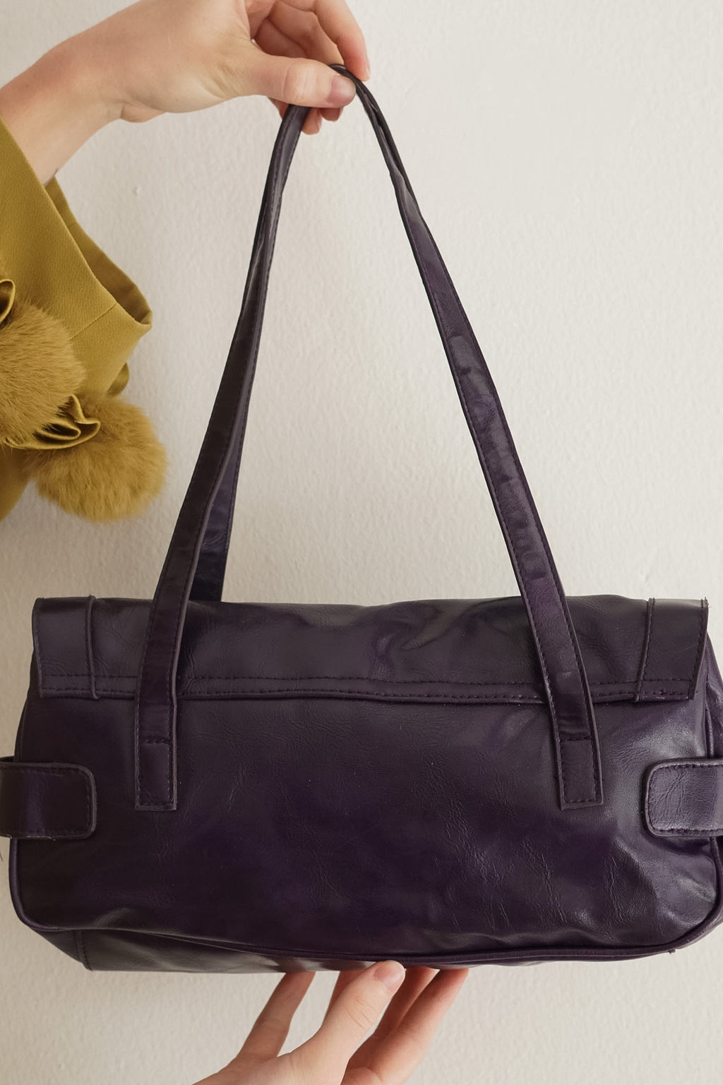 Cartera Morada Detalles Plateados