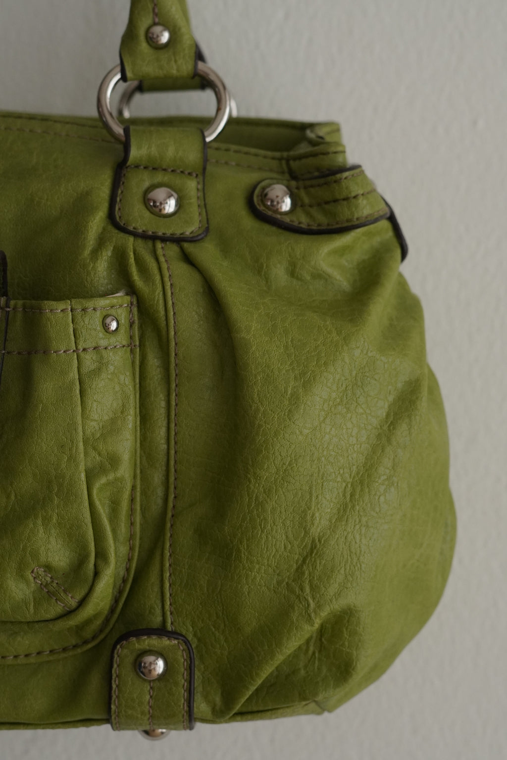 Cartera Lexi Bloom Verde Con Hebilla Statement
