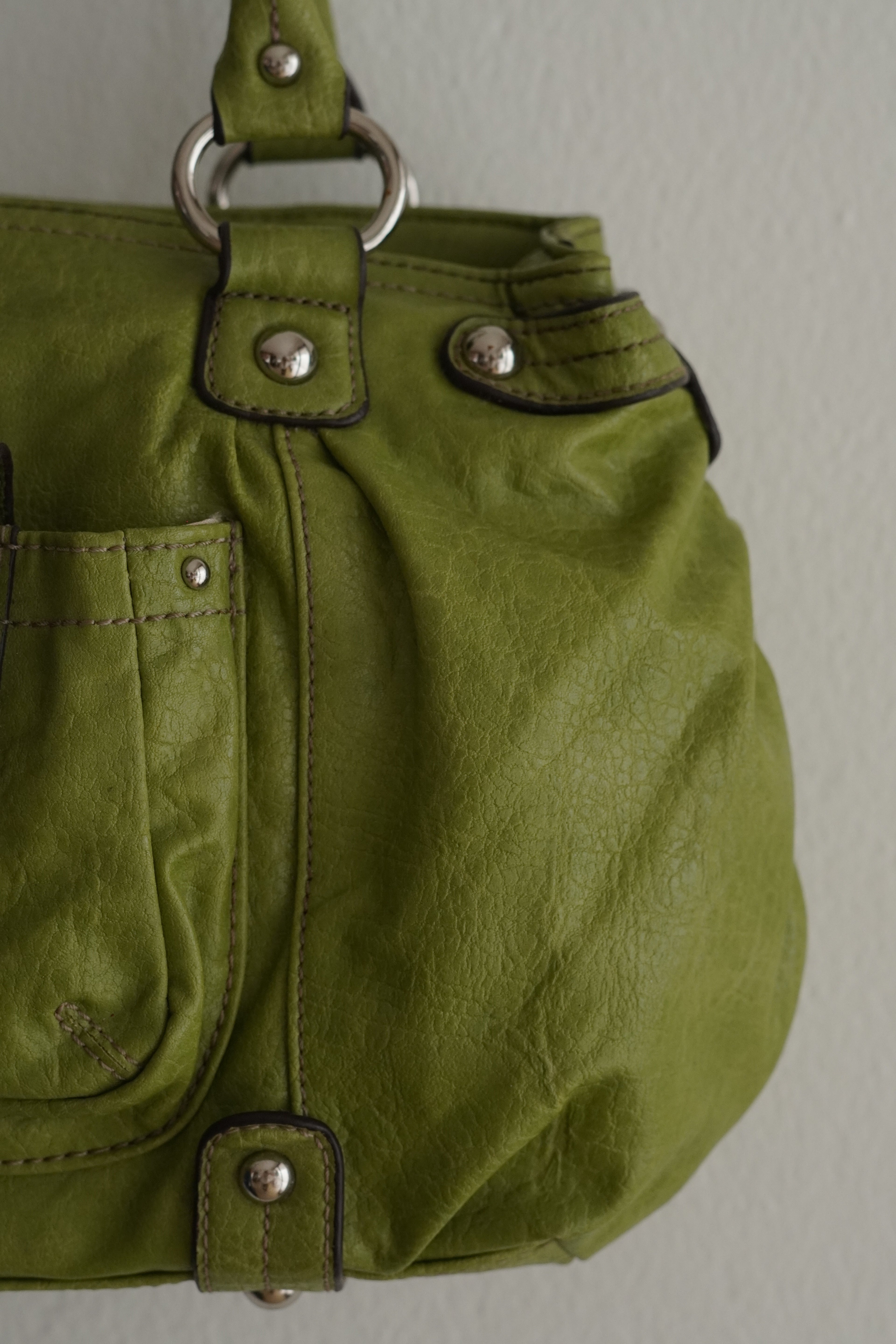Cartera Lexi Bloom Verde Con Hebilla Statement