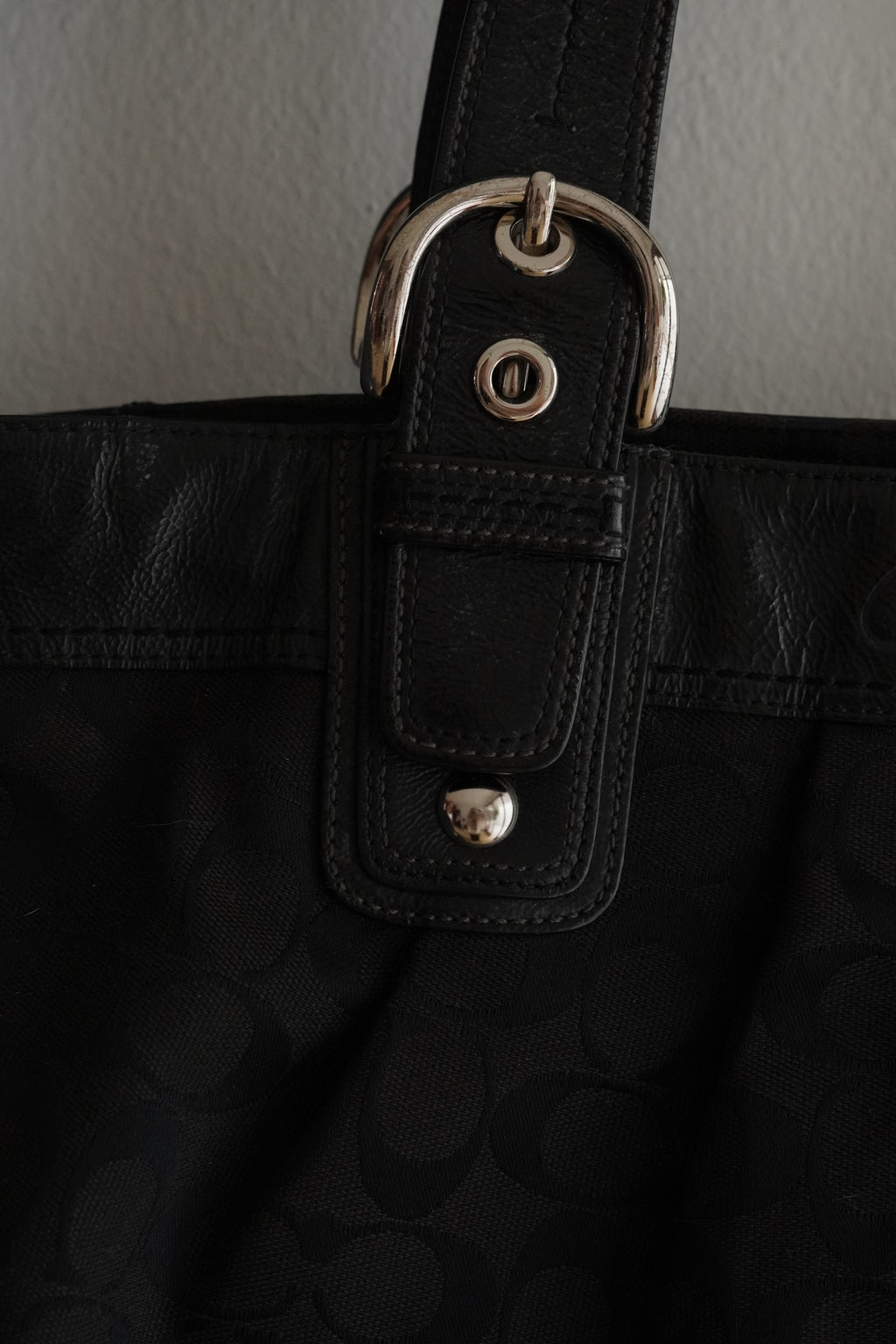 Cartera Coach Signature Negra