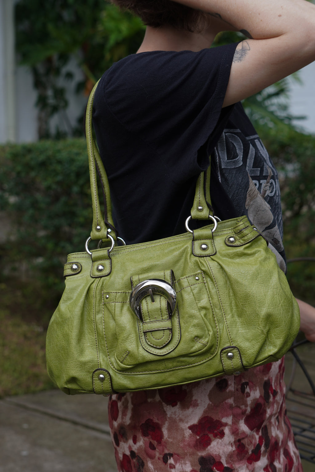 Cartera Lexi Bloom Verde Con Hebilla Statement