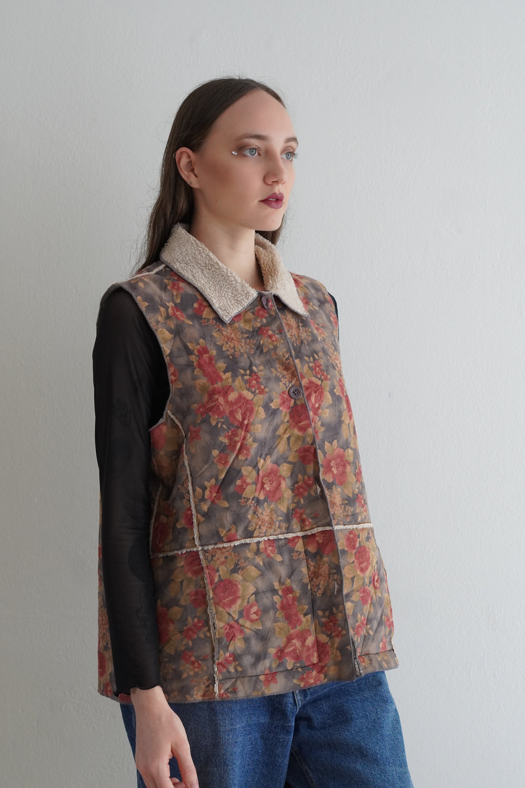 Chaleco Vintage Floral Con Cuello Teddy