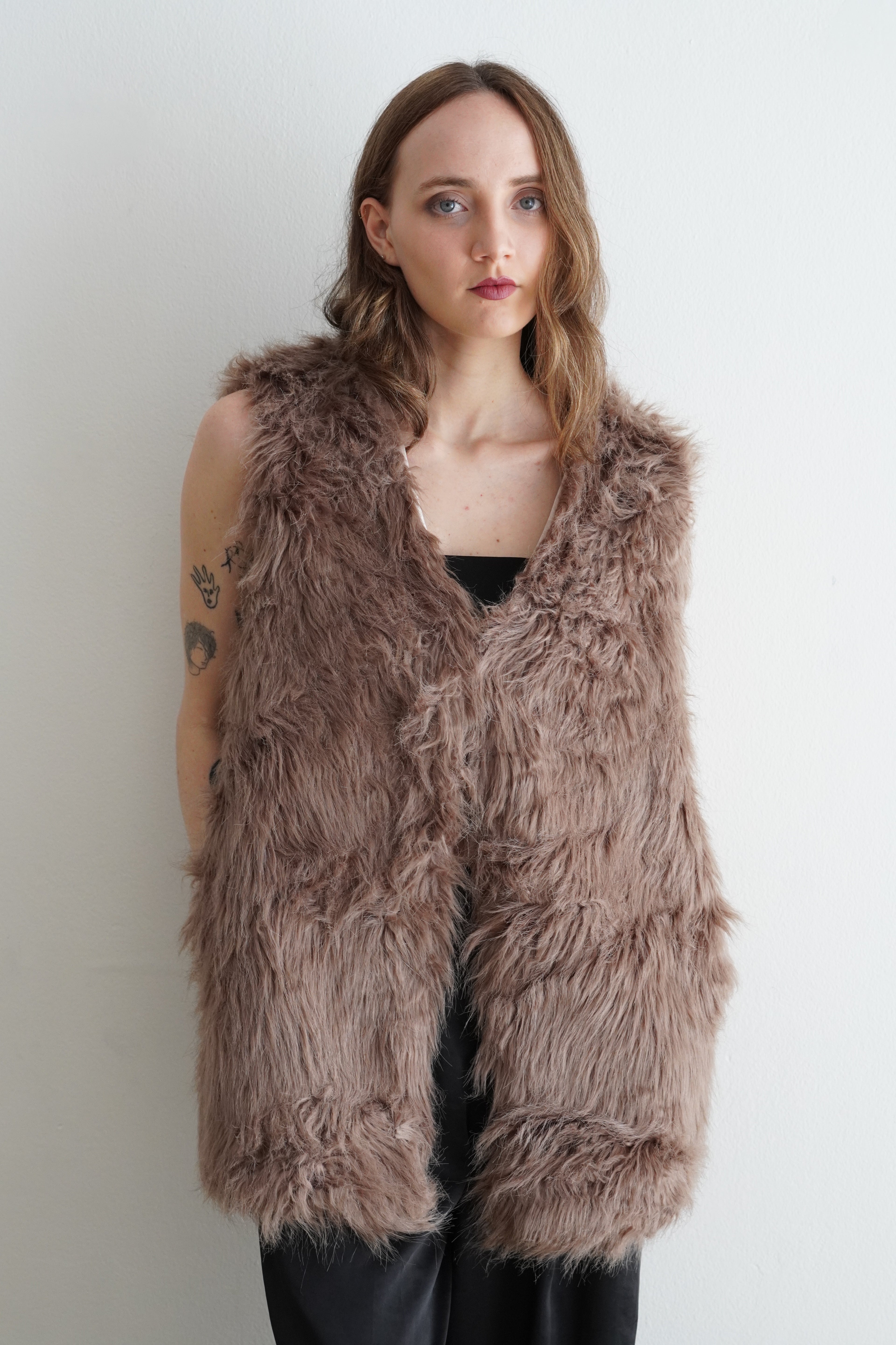 Chaleco faux fur color café estilo vintage