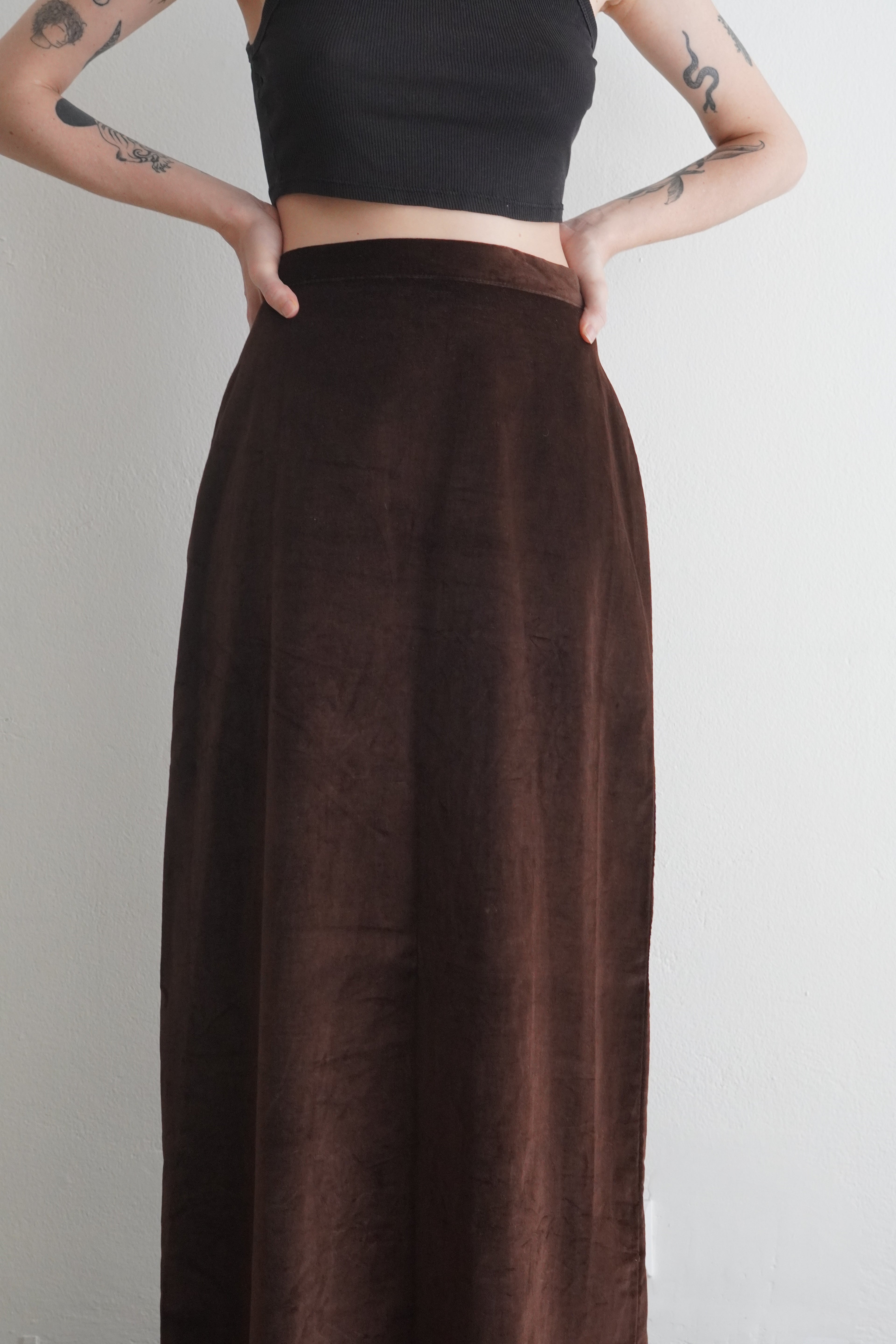 Falda maxi satinada color café chocolate estilo vintage